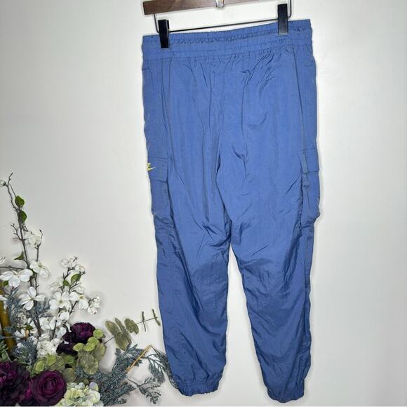 NIKE Icon Clash Woven Cargo Swishy 90's Track Pants Diffused Blue {U16} - Picture 3 of 7